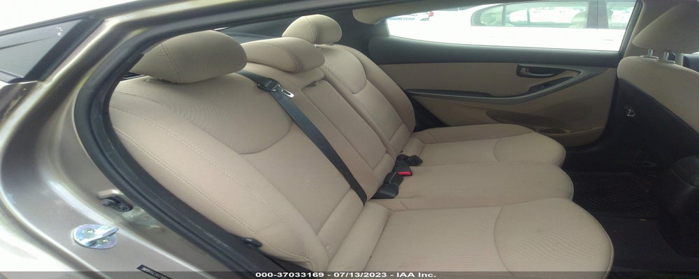 5NPDH4AE2GH776946 2016 HYUNDAI ELANTRA photo no. 8