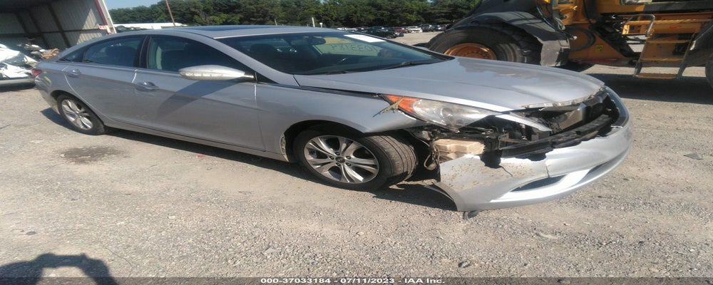 5NPEC4AC5BH006623 2011 HYUNDAI SONATA photo no. 1