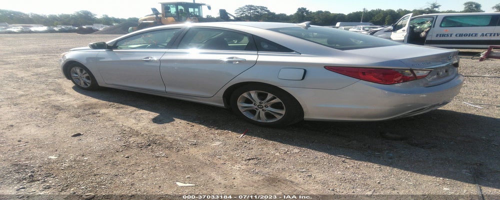5NPEC4AC5BH006623 2011 HYUNDAI SONATA photo no. 3