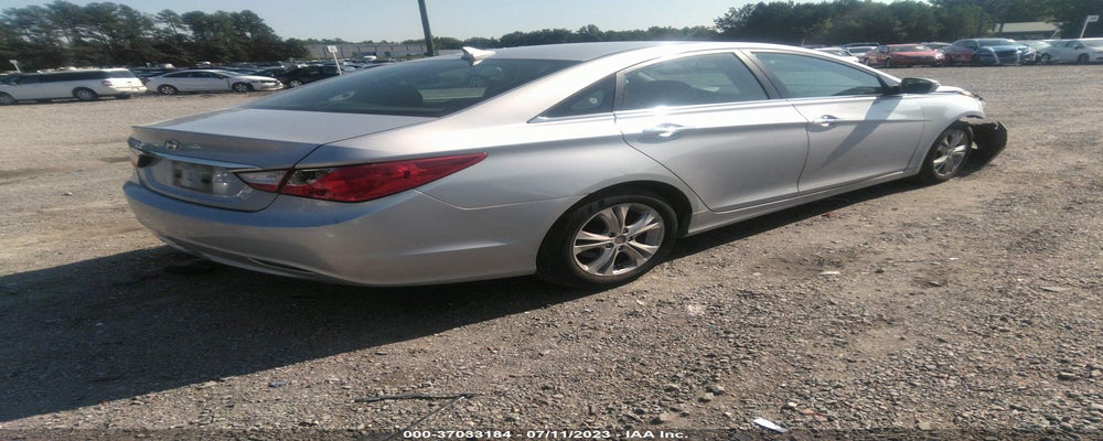 5NPEC4AC5BH006623 2011 HYUNDAI SONATA photo no. 4