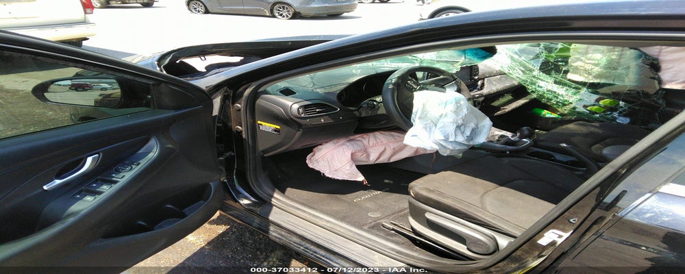 KMHH35LE3JU038200 2018 HYUNDAI ELANTRA GT photo no. 5