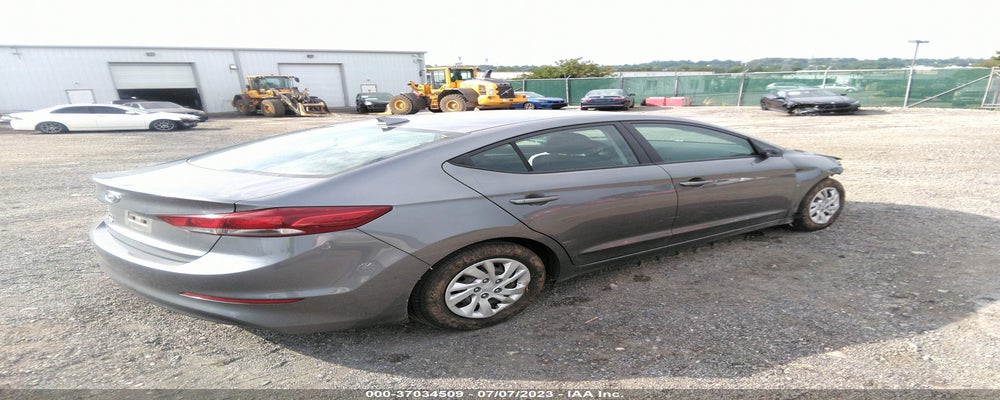 5NPD74LF2JH381553 2018 HYUNDAI ELANTRA photo no. 4