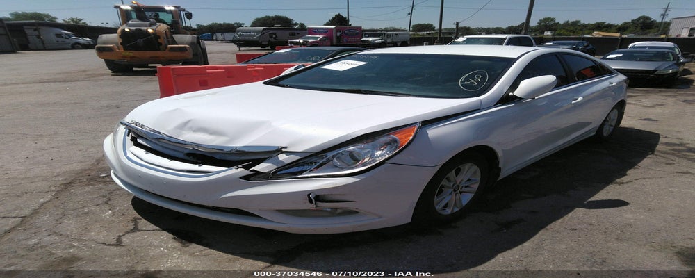 5NPEB4AC5DH785415 2013 HYUNDAI SONATA photo no. 2