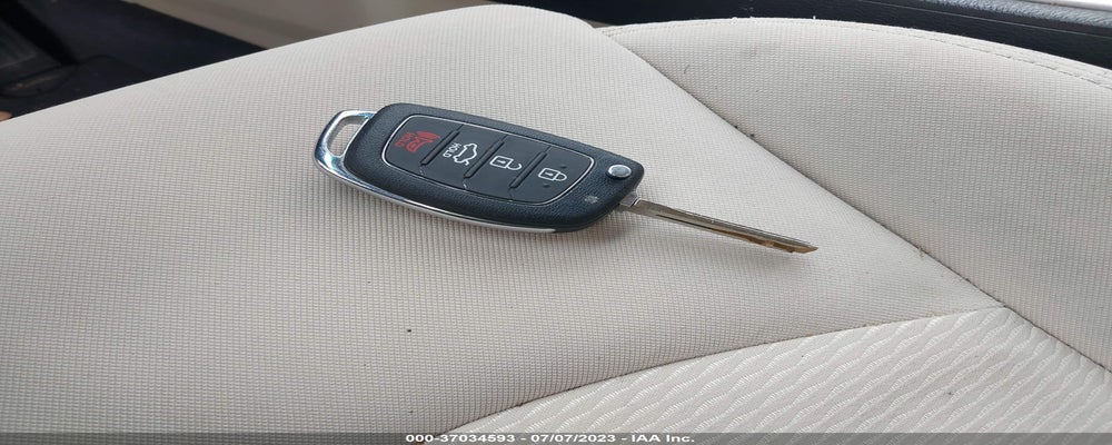 5NPE24AA2FH183976 2015 HYUNDAI SONATA photo no. 11