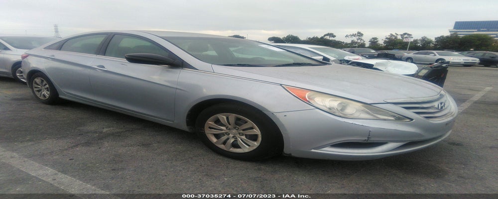 5NPEB4AC9BH269927 2011 HYUNDAI SONATA photo no. 3