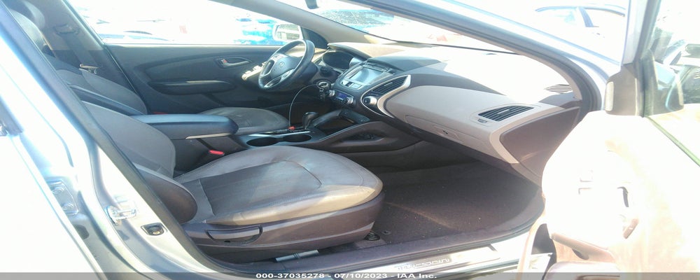 KM8JU3AC4BU119373 2011 HYUNDAI TUCSON photo no. 5