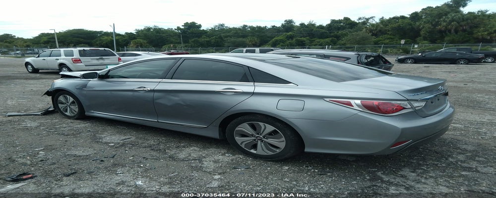 KMHEC4A46FA131843 2015 HYUNDAI SONATA HYBRID photo no. 3