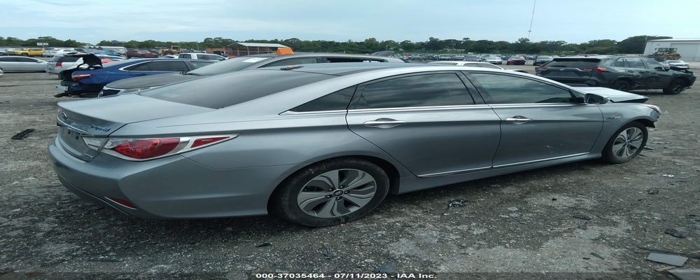 KMHEC4A46FA131843 2015 HYUNDAI SONATA HYBRID photo no. 4