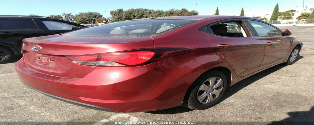 5NPDH4AE4GH750171 2016 HYUNDAI ELANTRA photo no. 4