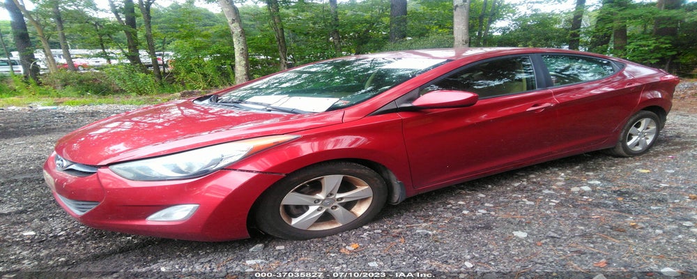 5NPDH4AE3D8351361 2013 HYUNDAI ELANTRA photo no. 2