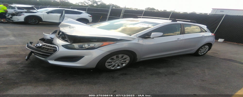 KMHD35LH7GU269652 2016 HYUNDAI ELANTRA GT photo no. 2