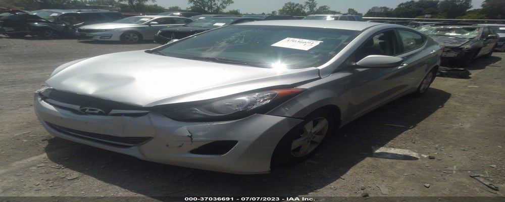 5NPDH4AE2DH227579 2013 HYUNDAI ELANTRA photo no. 2