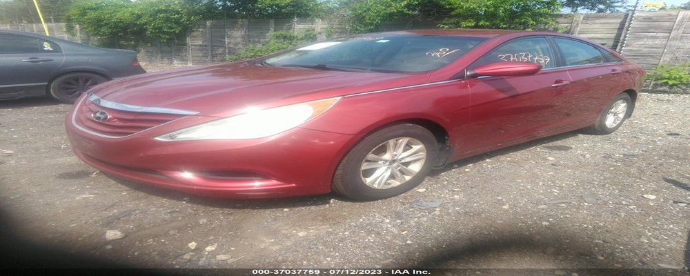 5NPEB4AC5BH113755 2011 HYUNDAI SONATA photo no. 2