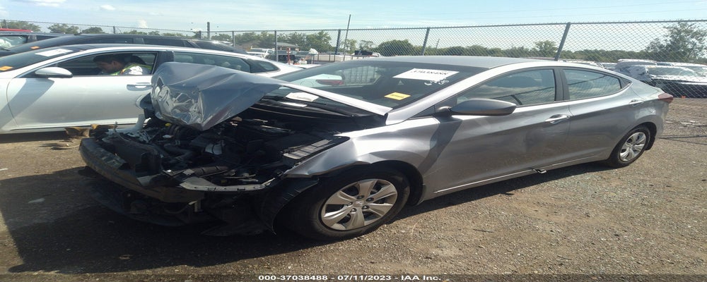 5NPDH4AE2GH771858 2016 HYUNDAI ELANTRA photo no. 2