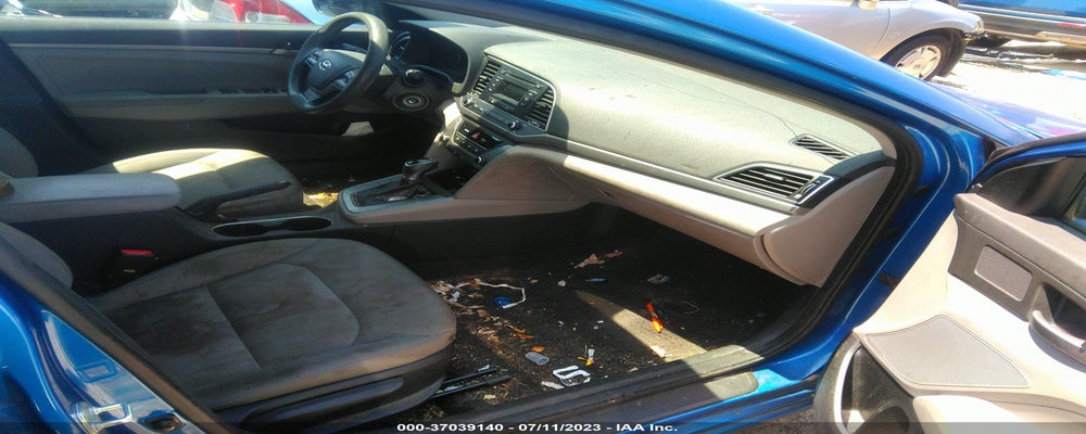 KMHD74LF4HU422289 2017 HYUNDAI ELANTRA photo no. 5