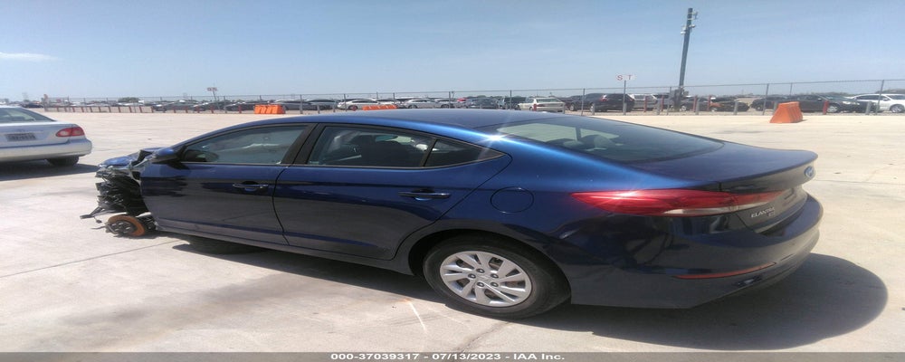 5NPD74LF3JH303587 2018 HYUNDAI ELANTRA photo no. 3