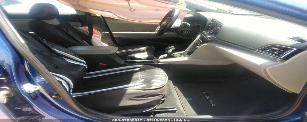 5NPD74LF3JH303587 2018 HYUNDAI ELANTRA photo no. 5