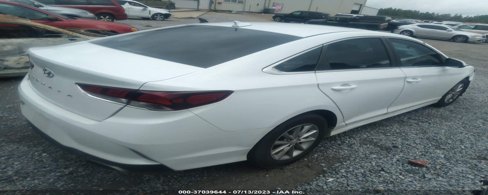 5NPE24AF1JH61974  2018 HYUNDAI SONATA photo no. 4
