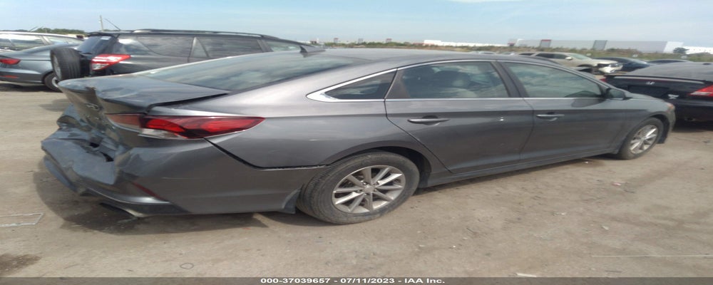 5NPE24AF4JH664803 2018 HYUNDAI SONATA photo no. 4