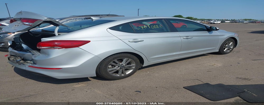 5NPD84LF6JH345930 2018 HYUNDAI ELANTRA photo no. 4