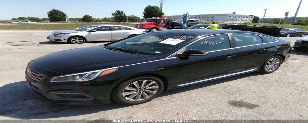 5NPE34AF7FH122406 2015 HYUNDAI SONATA photo no. 2