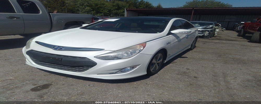 KMHEC4A45BA016533 2011 HYUNDAI SONATA photo no. 2