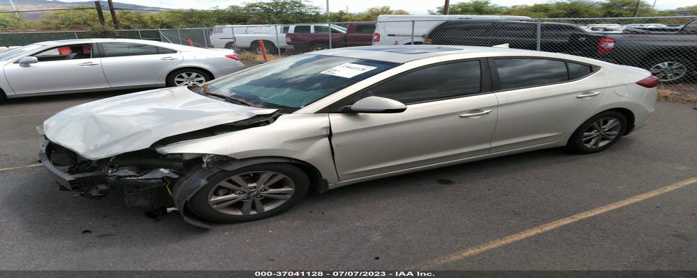 KMHD84LF6HU261358 2017 HYUNDAI ELANTRA photo no. 2