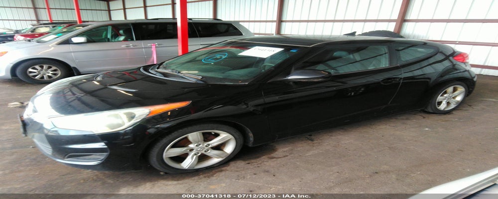KMHTC6AD0CU039818 2012 HYUNDAI VELOSTER photo no. 2