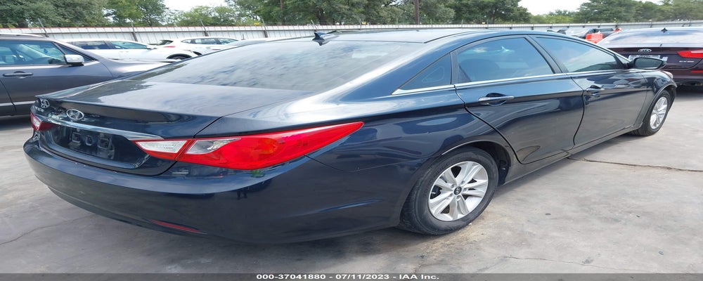 5NPEB4AC4CH437765 2012 HYUNDAI SONATA photo no. 4