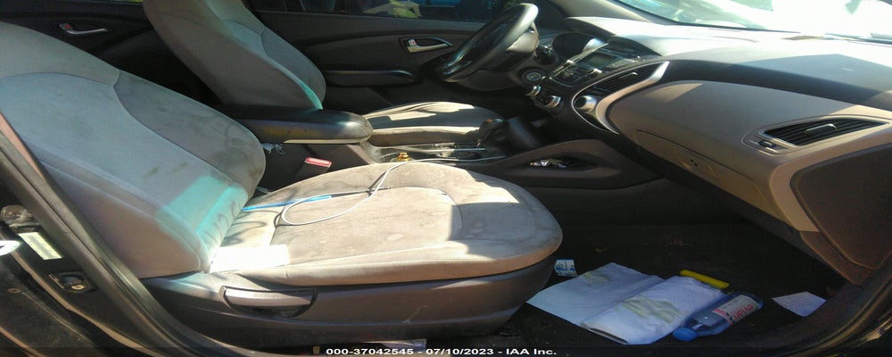 KM8JT3AC5AU086255 2010 HYUNDAI TUCSON photo no. 2