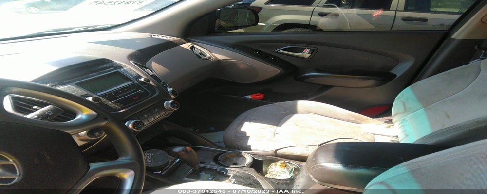 KM8JT3AC5AU086255 2010 HYUNDAI TUCSON photo no. 7