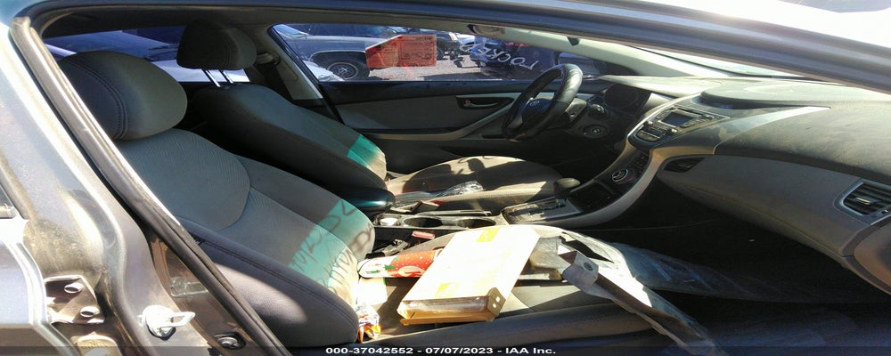 5NPDH4AEXDH415623 2013 HYUNDAI ELANTRA photo no. 5