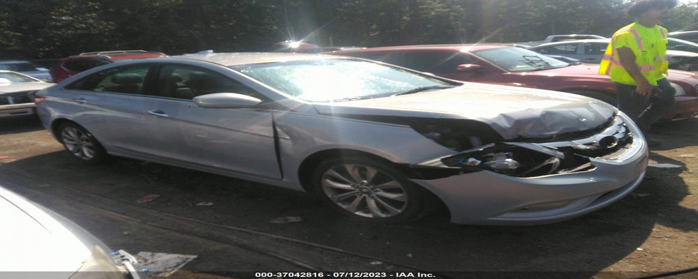 5NPEC4ACXBH127938 2011 HYUNDAI SONATA photo no. 1