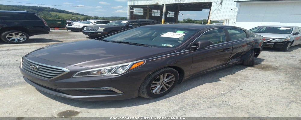 5NPE24AF9FH091064 2015 HYUNDAI SONATA photo no. 2