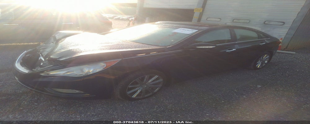5NPEC4AB5BH264986 2011 HYUNDAI SONATA photo no. 2