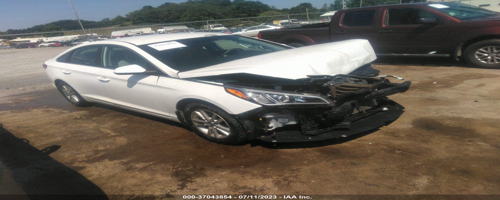 5NPE24AF8FH172508 2015 HYUNDAI SONATA photo no. 2