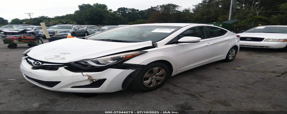 5NPDH4AE5GH765875 2016 HYUNDAI ELANTRA photo no. 2