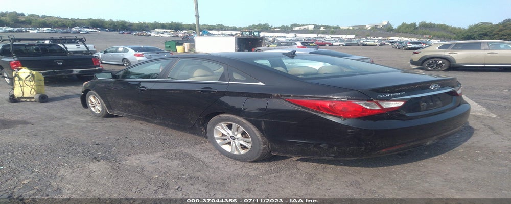 5NPEB4AC4BH087813 2011 HYUNDAI SONATA photo no. 3