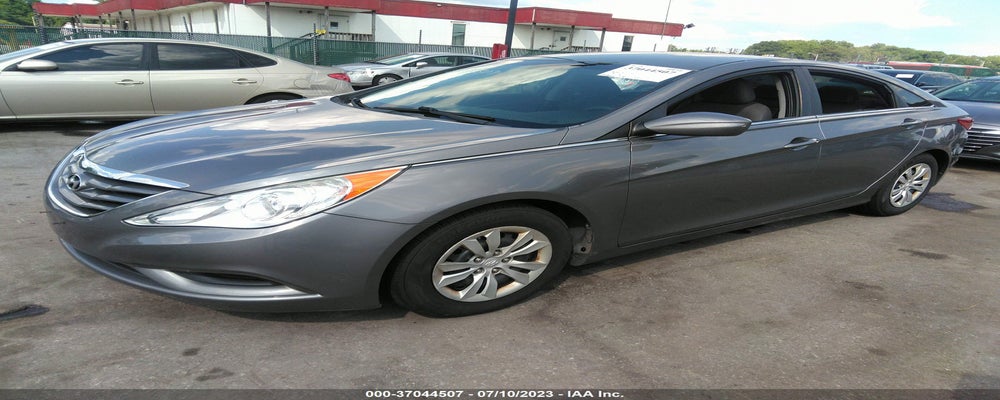 5NPEB4AC2DH548686 2013 HYUNDAI SONATA photo no. 2