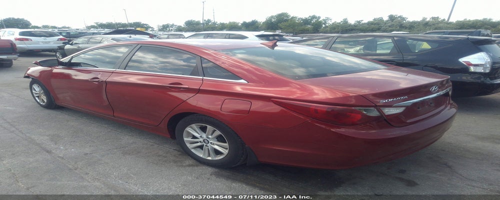 5NPEB4AC1BH024944 2011 HYUNDAI SONATA photo no. 3