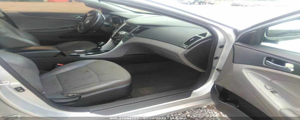 5NPEC4AB1BH173391 2011 HYUNDAI SONATA photo no. 5
