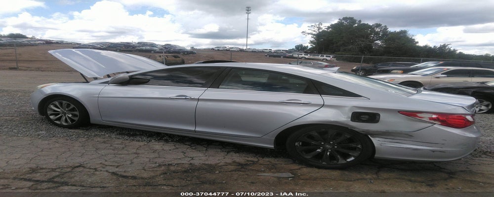 5NPEC4AB1BH173391 2011 HYUNDAI SONATA photo no. 6