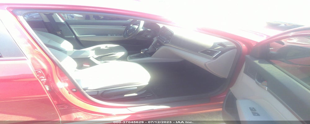 5NPD84LF4JH257541 2018 HYUNDAI ELANTRA photo no. 5