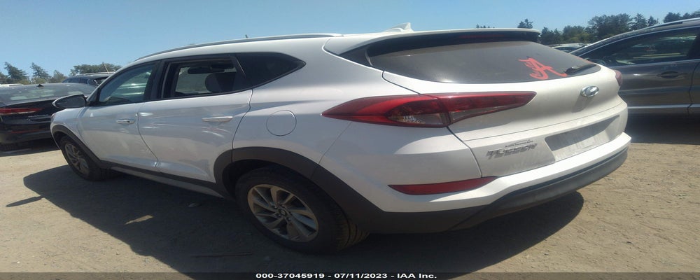 KM8J33A4XJU702802 2018 HYUNDAI TUCSON photo no. 3