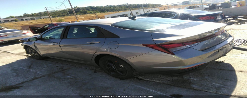 KMHLM4AG2PU525421 2023 HYUNDAI ELANTRA photo no. 3