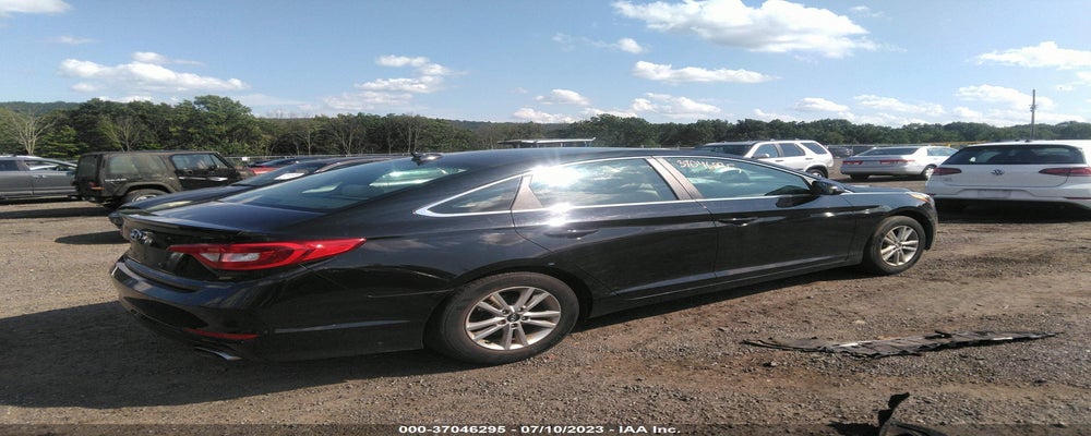5NPE24AF3HH523053 2017 HYUNDAI SONATA photo no. 4