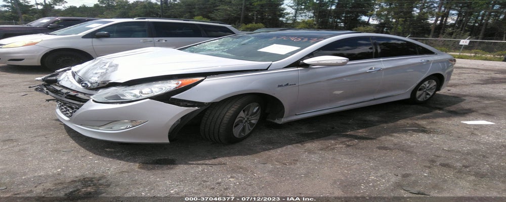KMHEC4A4XFA130288 2015 HYUNDAI SONATA HYBRID photo no. 2