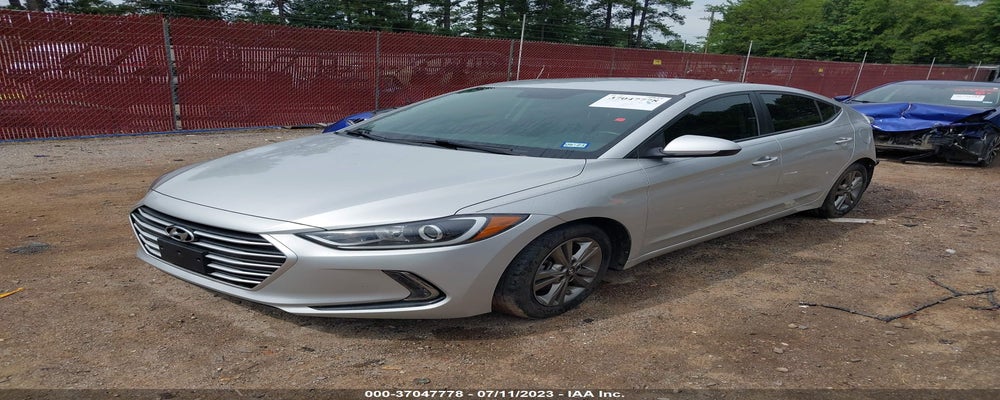 5NPD84LF7HH039541 2017 HYUNDAI ELANTRA photo no. 2