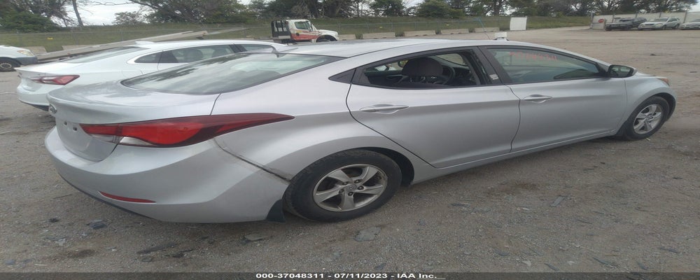 KMHDH4AE6FU309884 2015 HYUNDAI ELANTRA photo no. 4