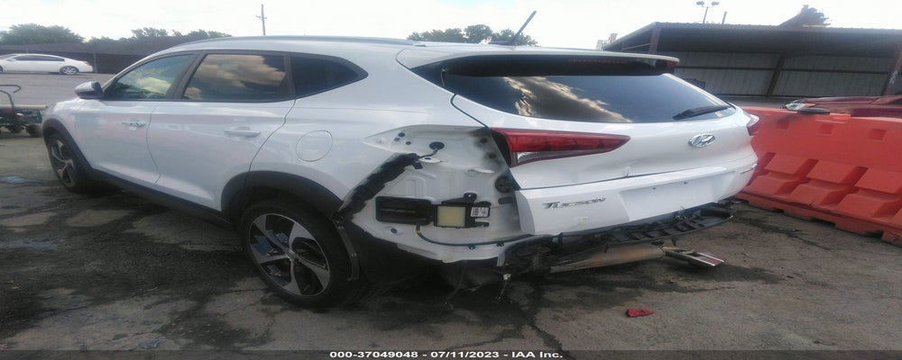KM8J33A20GU038985 2016 HYUNDAI TUCSON photo no. 3